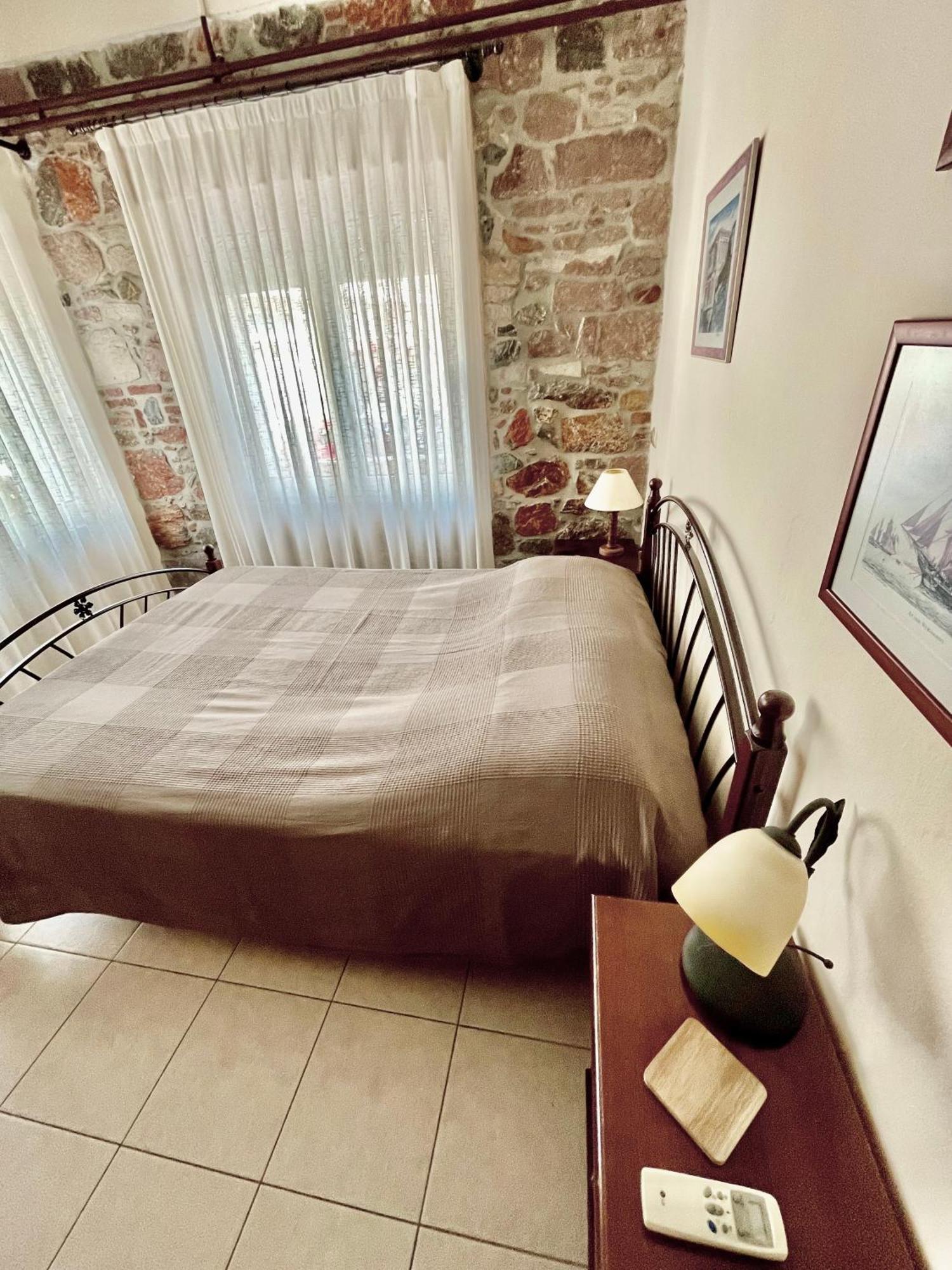 Magnolia Residence Mytilíni エクステリア 写真